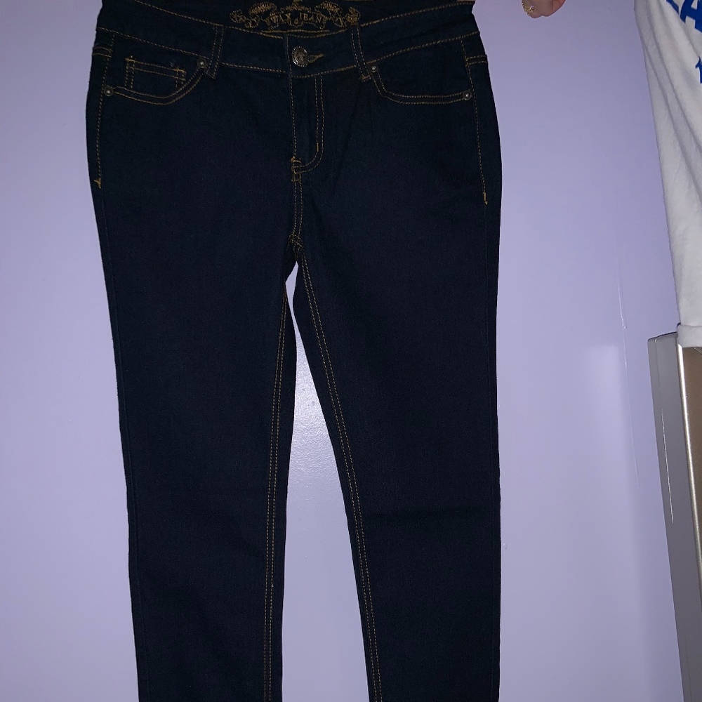 DARK COLORED JEANS